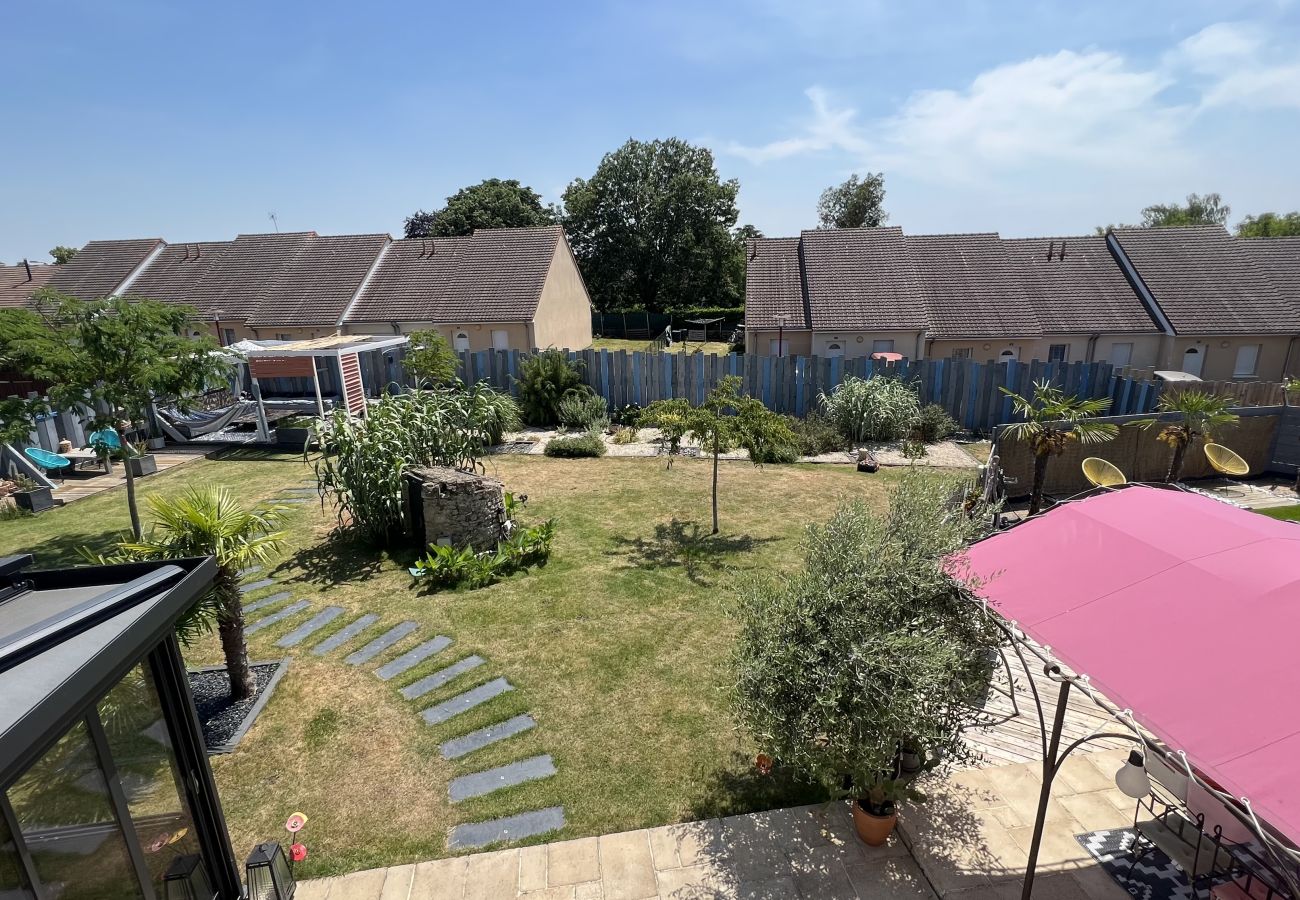 Villa in Roézé-sur-Sarthe - Villa Cap Ferret - 10pers - Piscine - Rêve au Mans