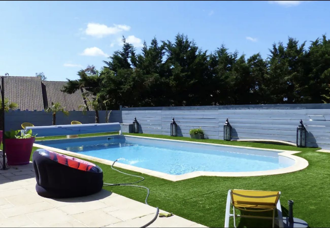 Villa à Roézé-sur-Sarthe - Villa Cap Ferret - 10pers - Piscine - Rêve au Mans