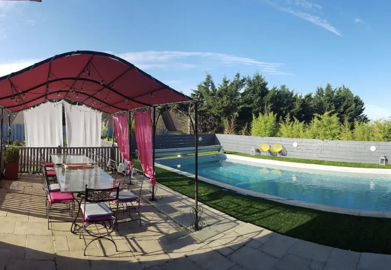 Villa à Roézé-sur-Sarthe - Villa Cap Ferret - 10pers - Piscine - Rêve au Mans